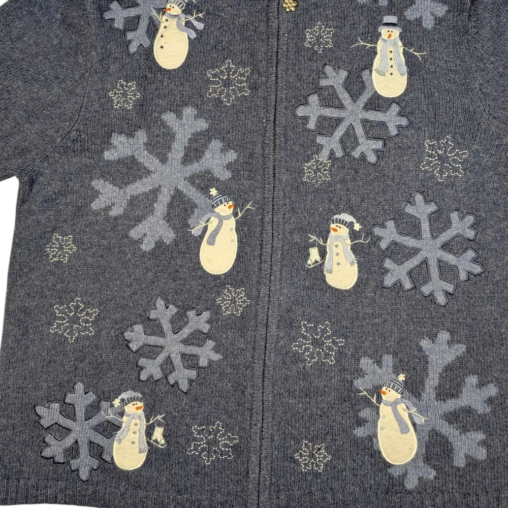 Croft & Barrow Embroidered Winter Snowmen & Snowflakes Zip Sweater Jacket. XL